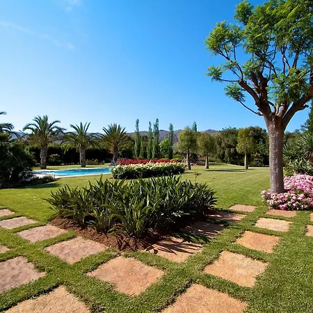 Playa Llenaire Villa